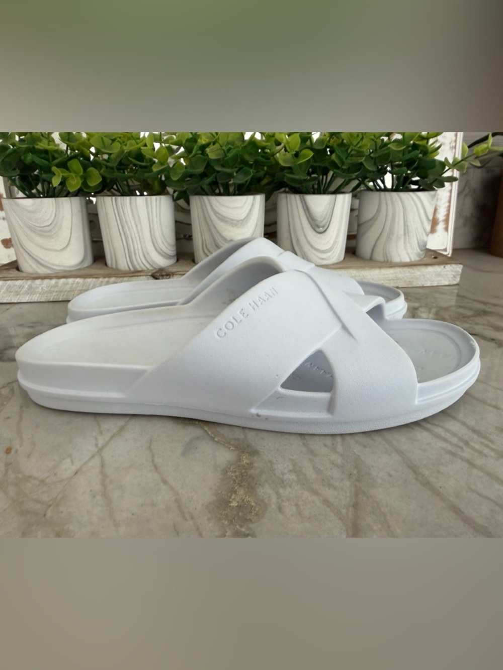 COLE HAAN Findra White Waterproof Rubber Crisscross Slide Sandals Size-9 - Picture 4 of 9